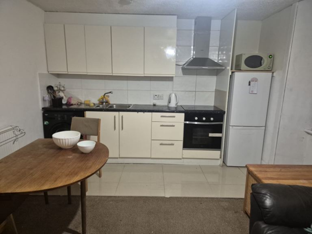 Property photo 1 of 4