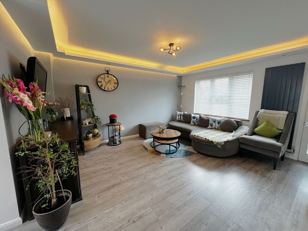 Property photo 2 of 17 Living Room