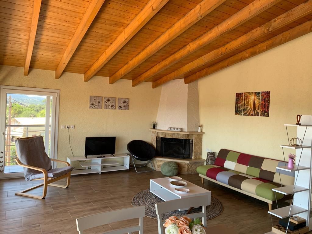 Property photo 3 of 14 Sitting Room