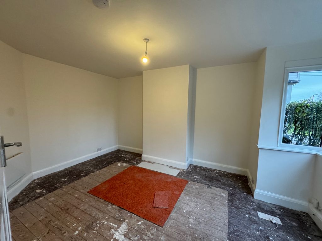 Property photo 3 of 10 Image