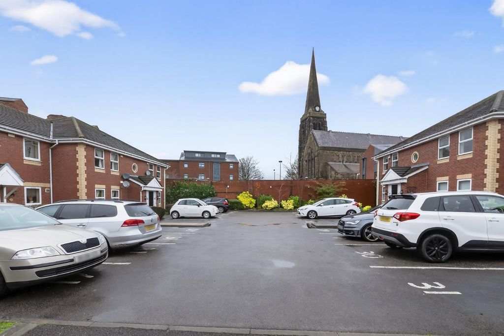 Property photo 3 of 16 Pnmb0937.Jpg