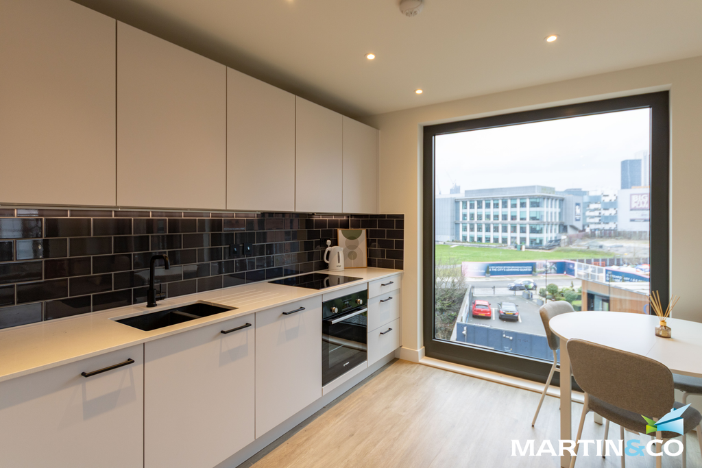 Property photo 3 of 17 Picture8