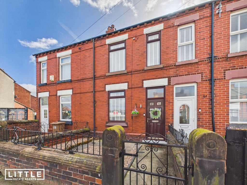 Property photo 1 of 24 Photo 9