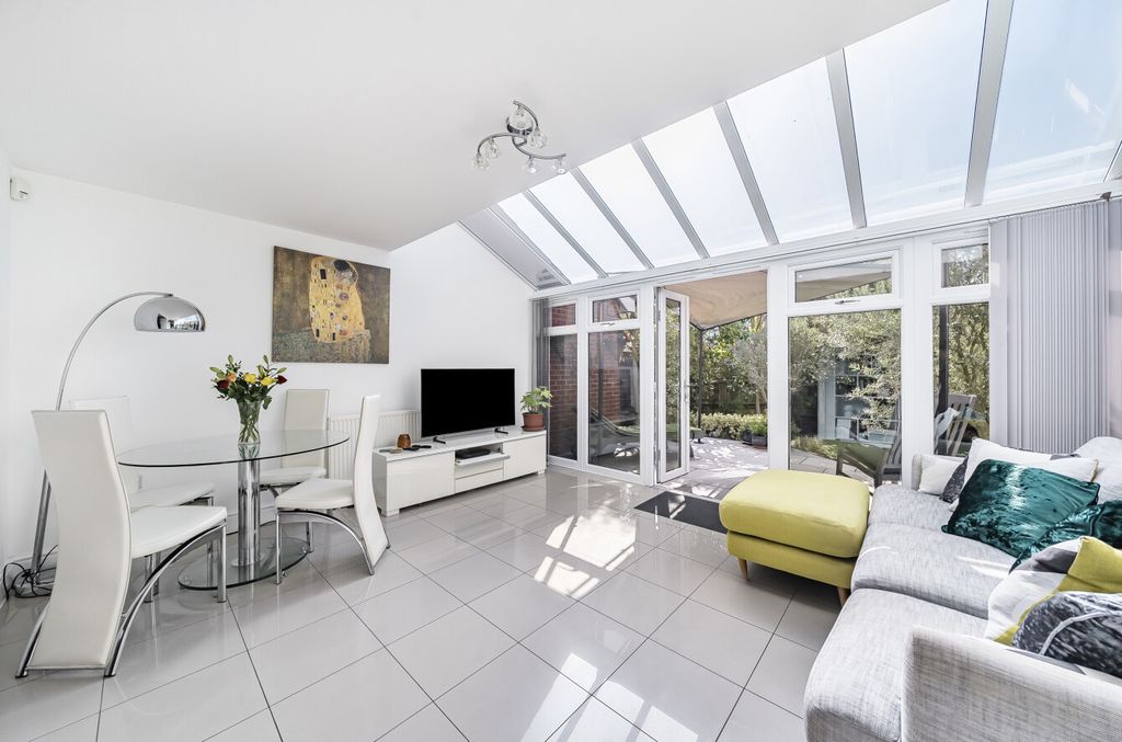 Property photo 2 of 22 1347955-13-68Bb18...