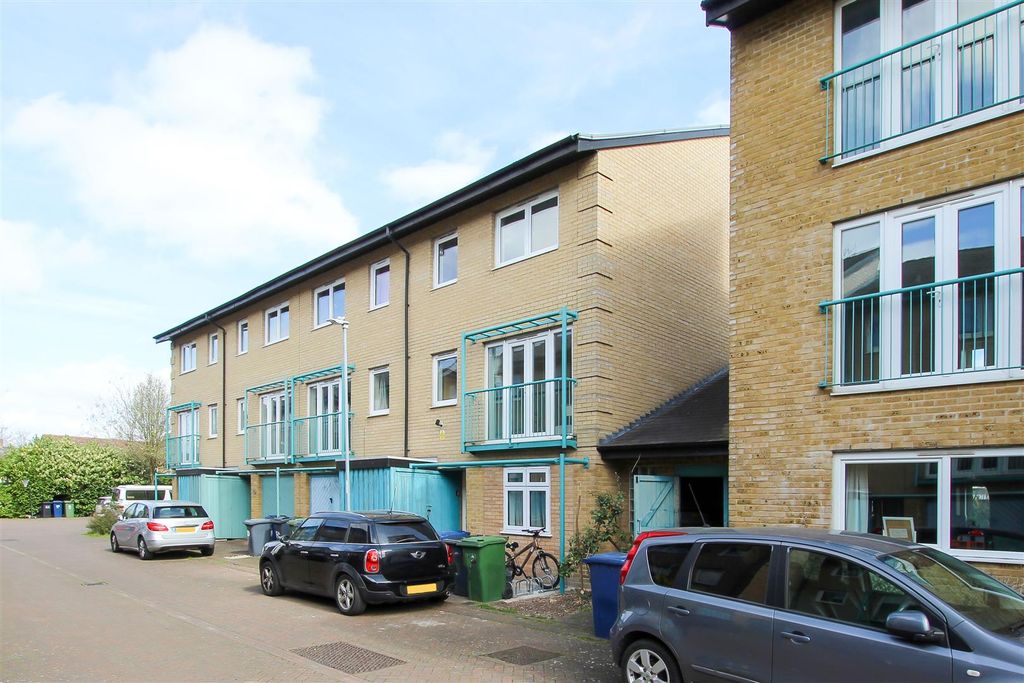 Property photo 1 of 8 Img_2544.Jpg