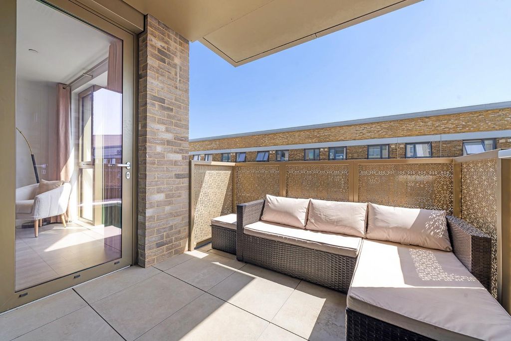 Property photo 2 of 14 Terrace.Jpg