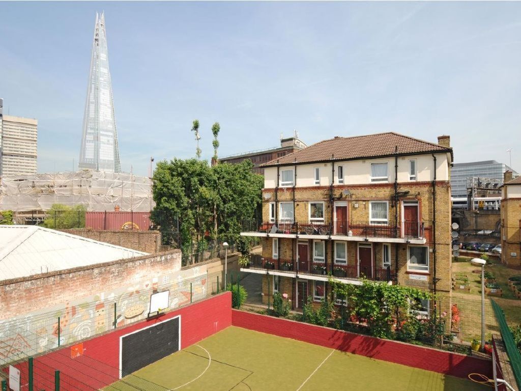 Property photo 1 of 1