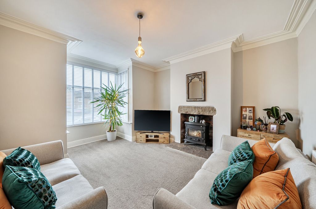 Property photo 2 of 10 1435605-2-69c2Cfc...