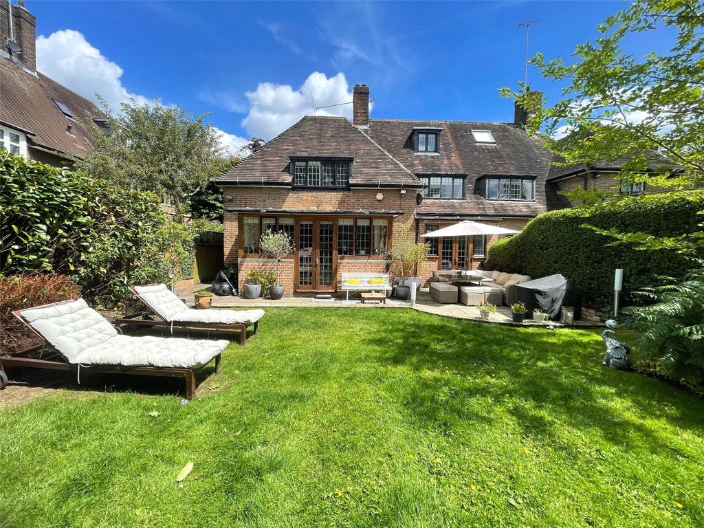 Property photo 1 of 13 Garden