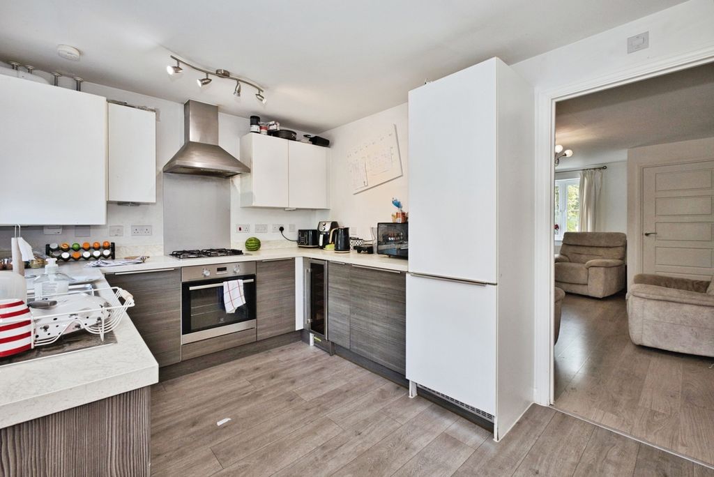 Property photo 3 of 19 Pbox-Img.Jpg