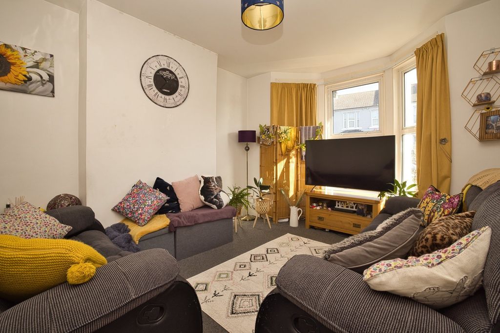 Property photo 2 of 9 Picture 2