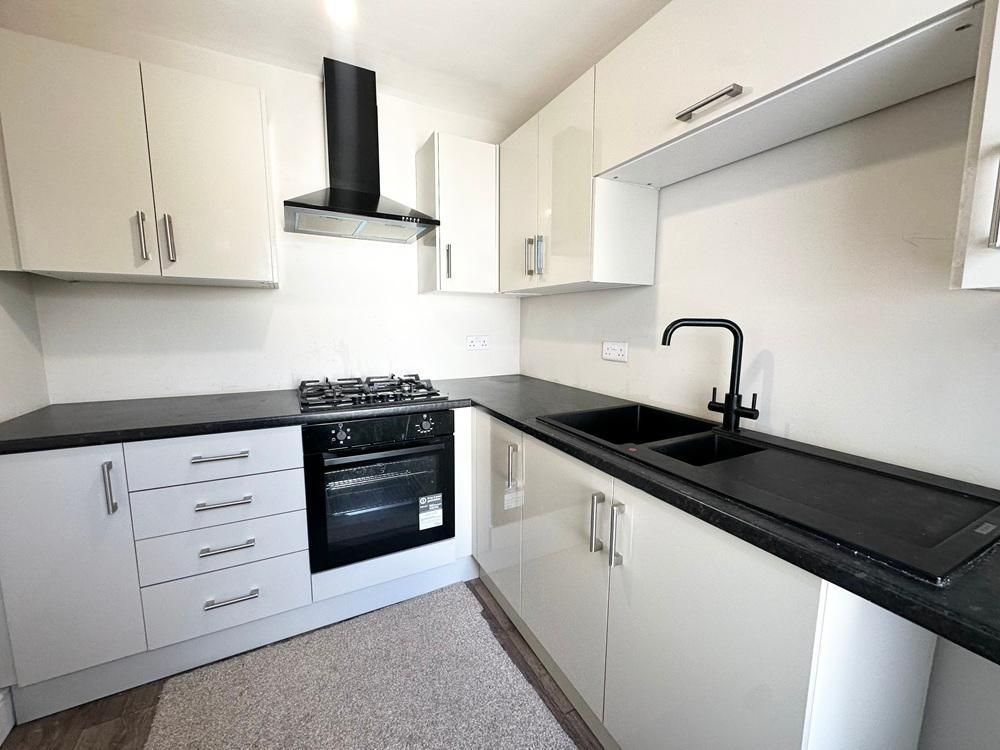 Property photo 3 of 8 Photo 3