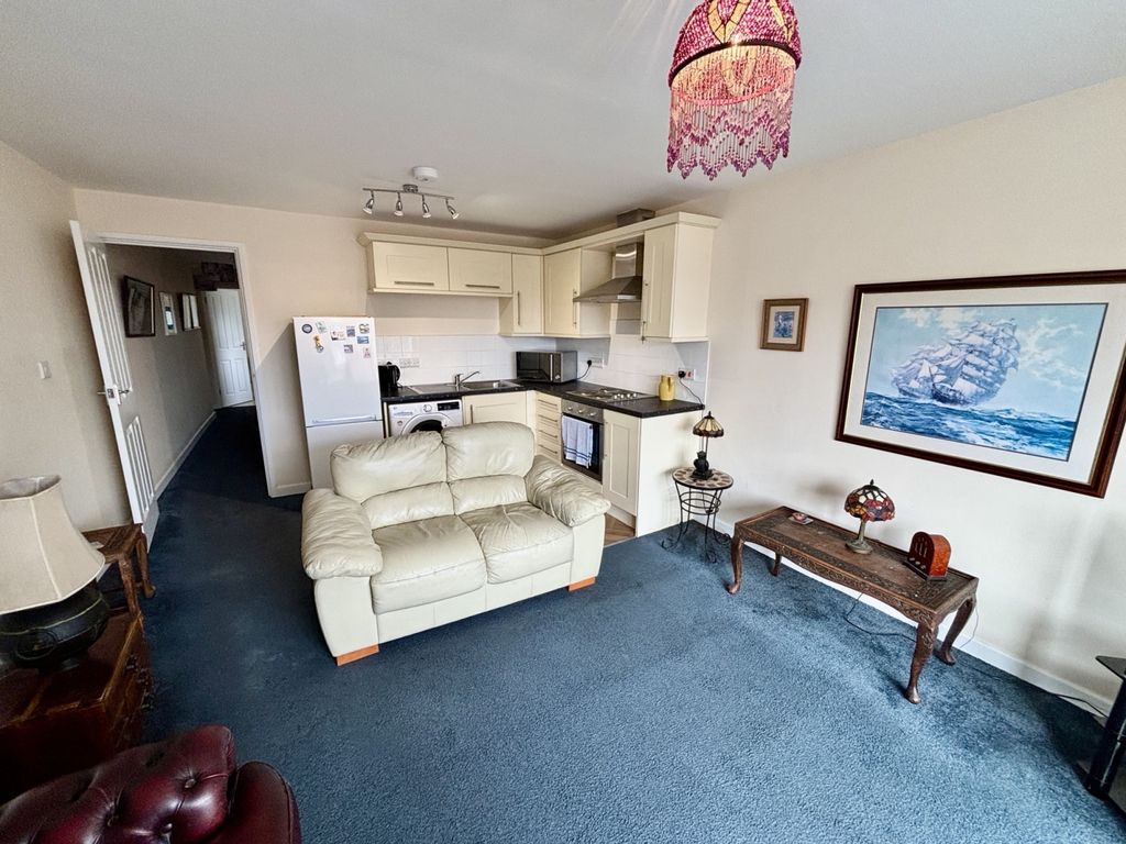 Property photo 3 of 10 Gallery