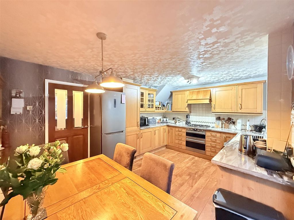 Property photo 2 of 16 Img_0558.Jpeg