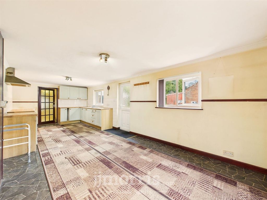 Property photo 3 of 20 Cam02878G0-Pr0068-Still011.Jpg