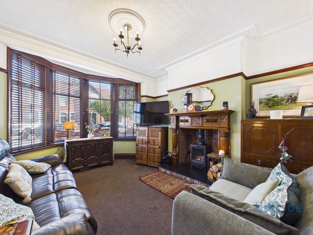 Property photo 2 of 23