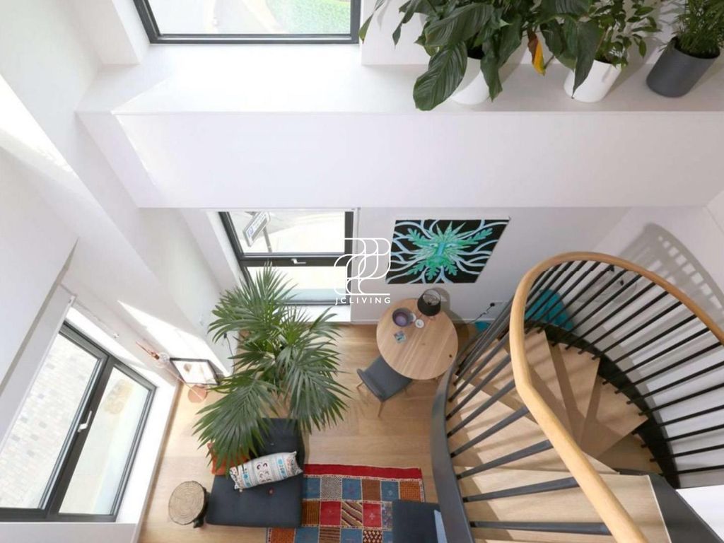 Property photo 1 of 6 Fa8c1B2d66B52A980327d7d63F76A4d4.Jpg
