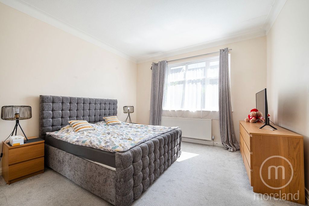 Property photo 3 of 11 2458312