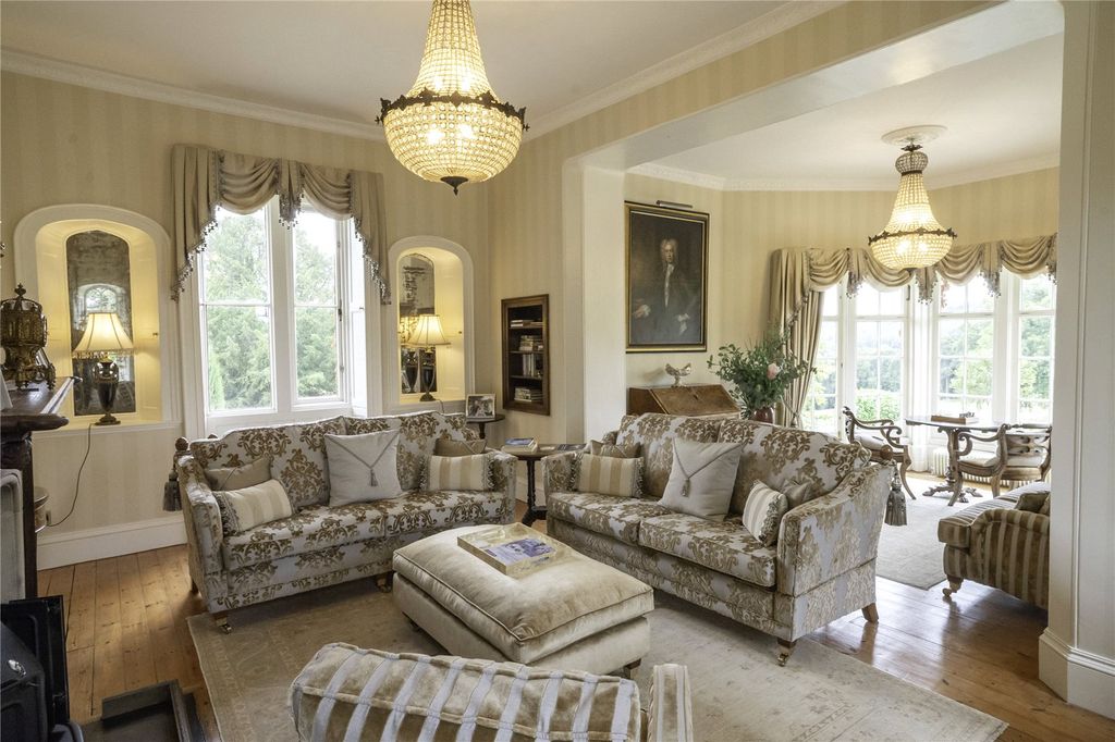 Property photo 3 of 26 Sitting Room