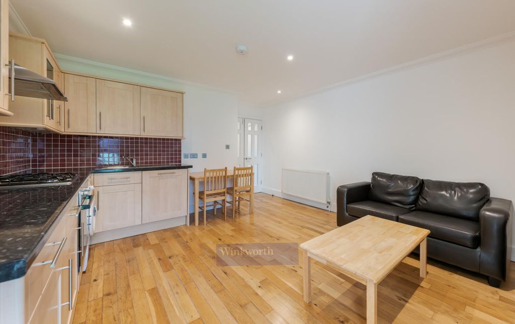 Property photo 2 of 7