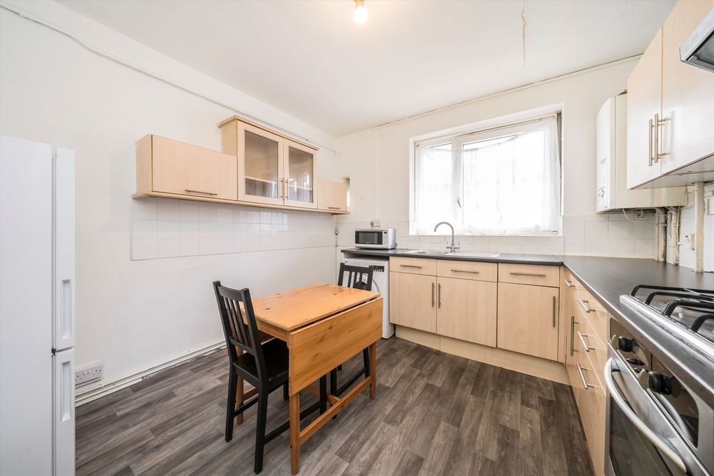 Property photo 2 of 5