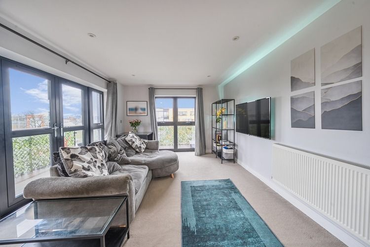 Property photo 3 of 19