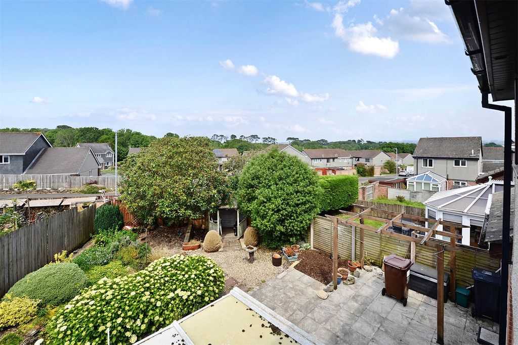Property photo 2 of 16 Picture No. 01