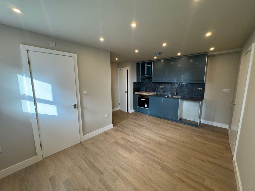 Property photo 2 of 5 Gallery