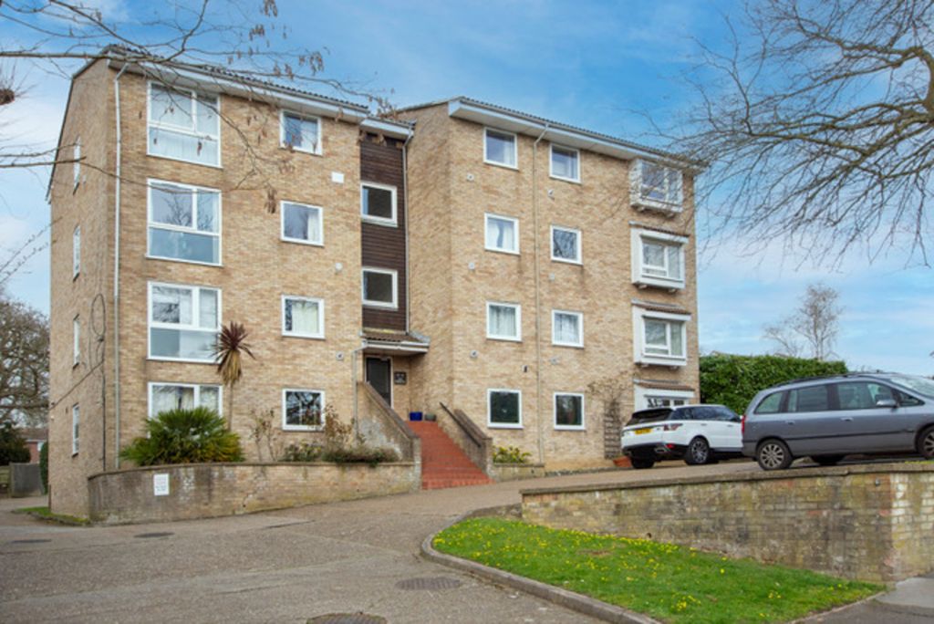 Property photo 2 of 20