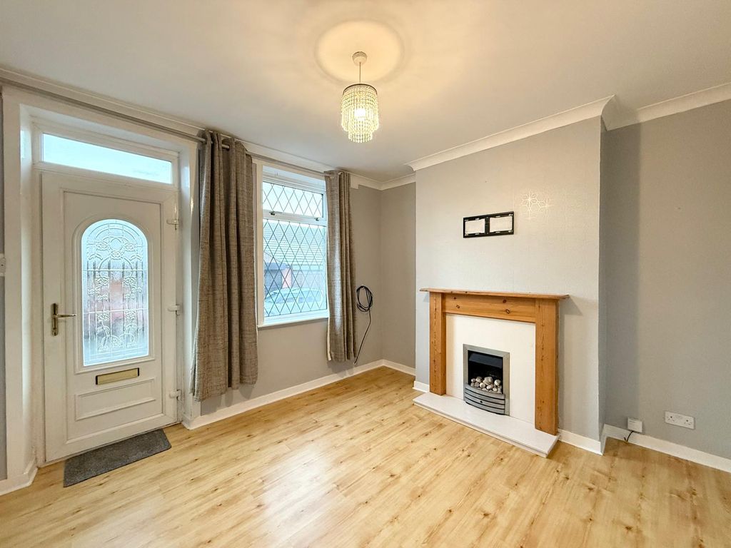 Property photo 1 of 13 Gold Street, Barnsley