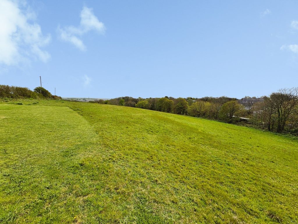 Property photo 2 of 16 5078662