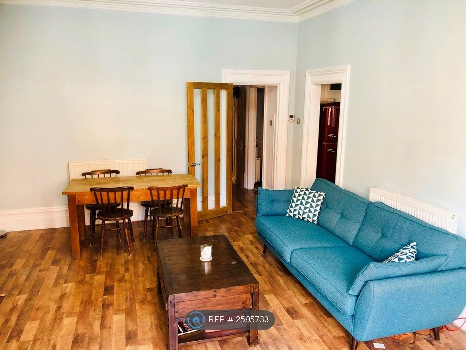 Property photo 2 of 18 4 Seater French Connection Sofa