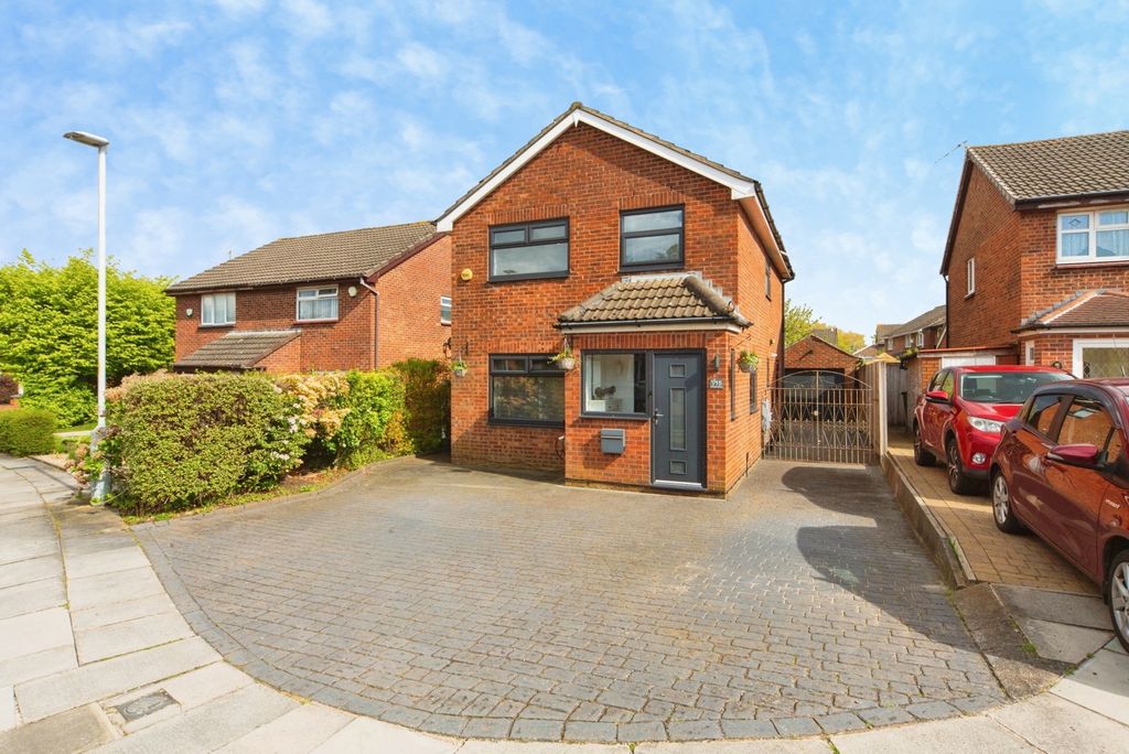 Property photo 3 of 35 Pbox-Img.Jpg