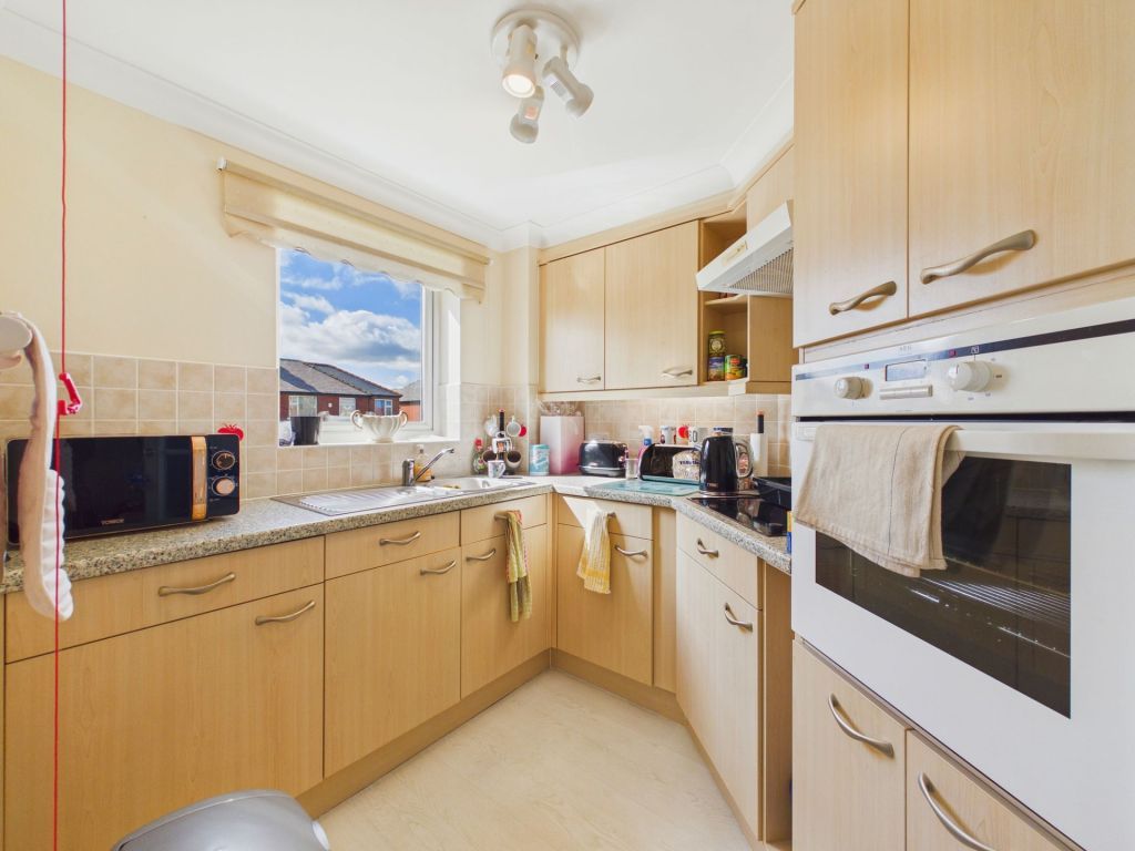 Property photo 2 of 12