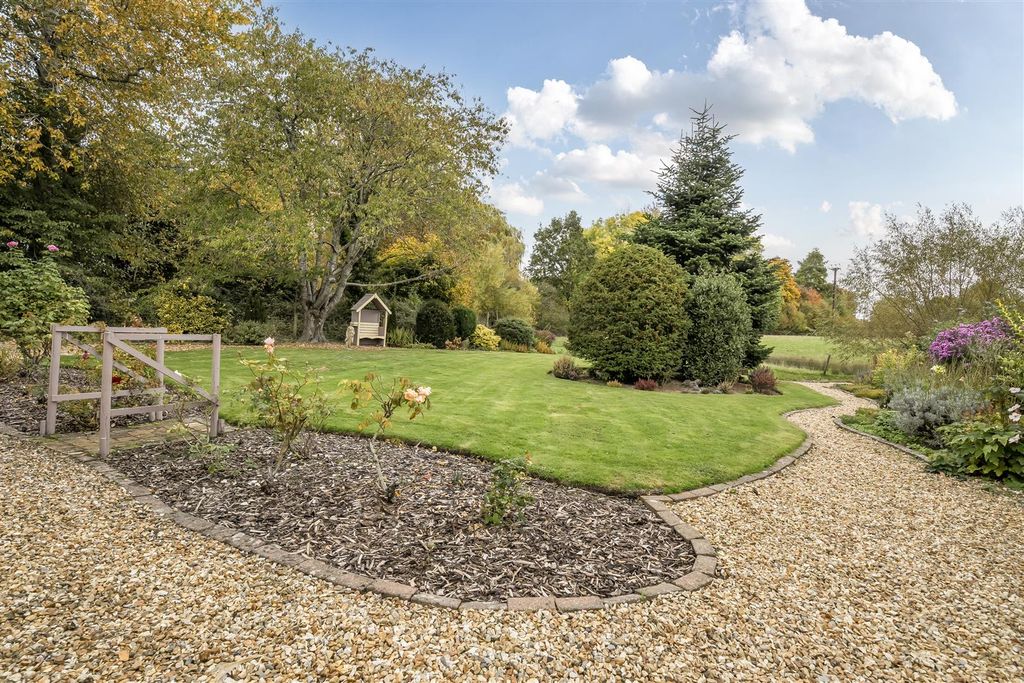 Property photo 2 of 18 1368951-19-68F0F541Cab04.Jpg