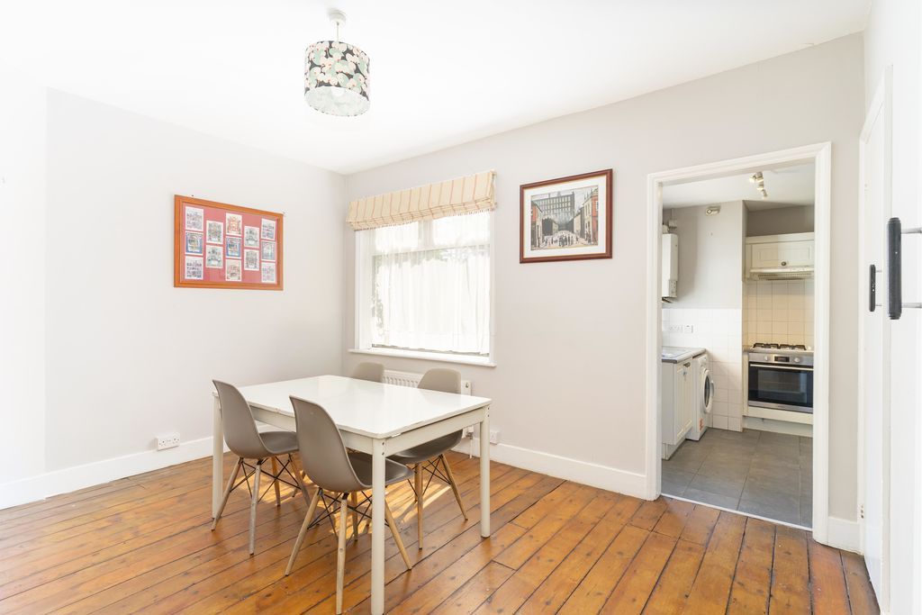 Property photo 3 of 11 Dining Room