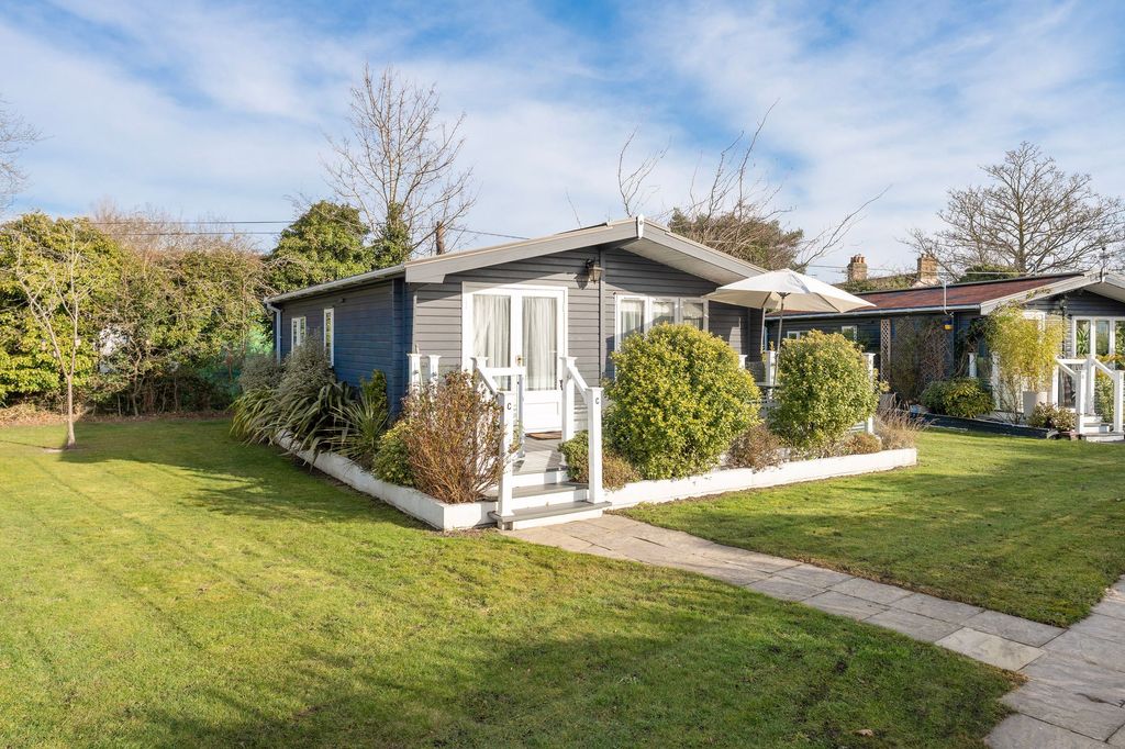 Property photo 1 of 20