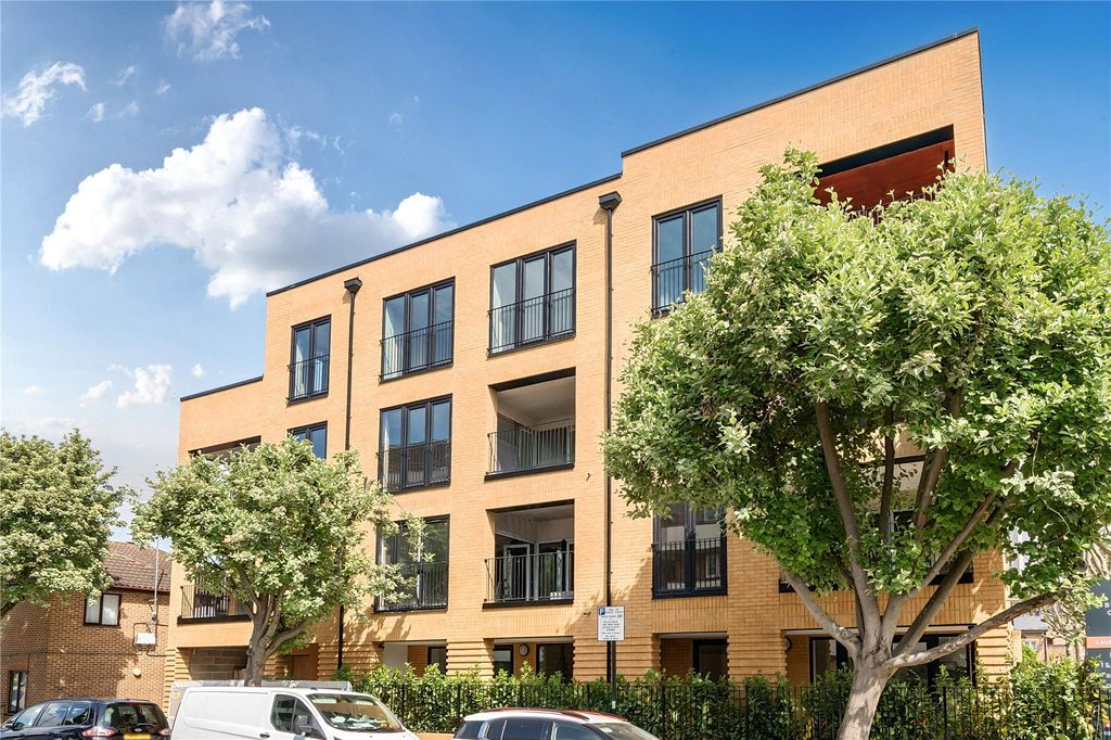 Property photo 1 of 9 Picture No. 24