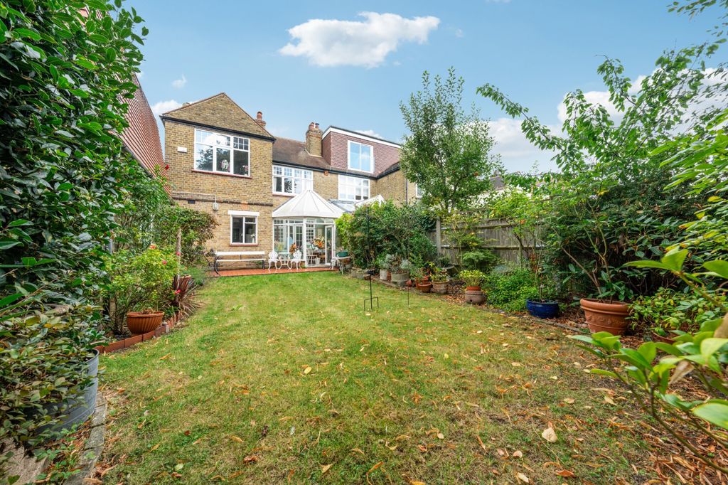 Property photo 2 of 3