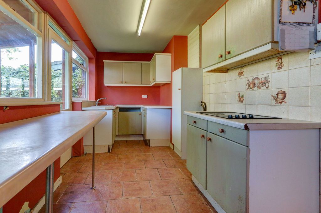Property photo 2 of 17