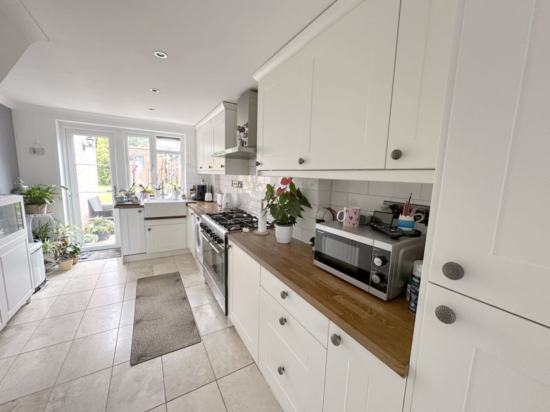 Property photo 2 of 12 Photo 3