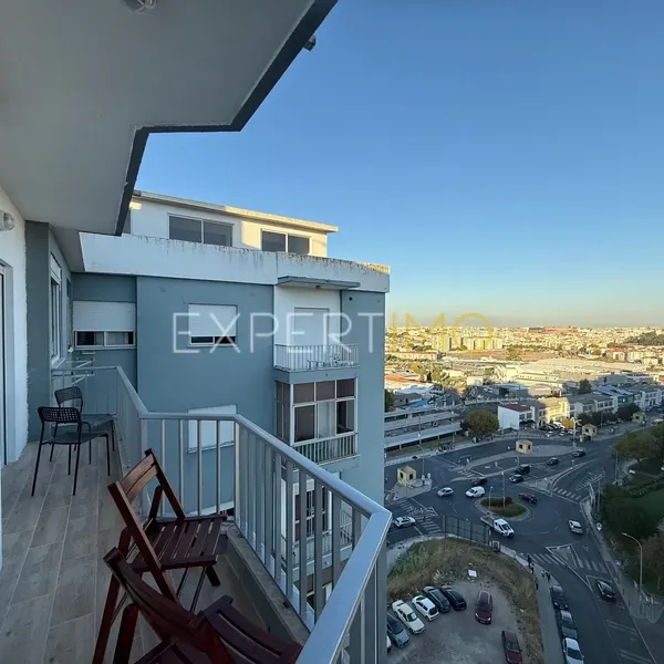 Property photo 3 of 12 Img 2