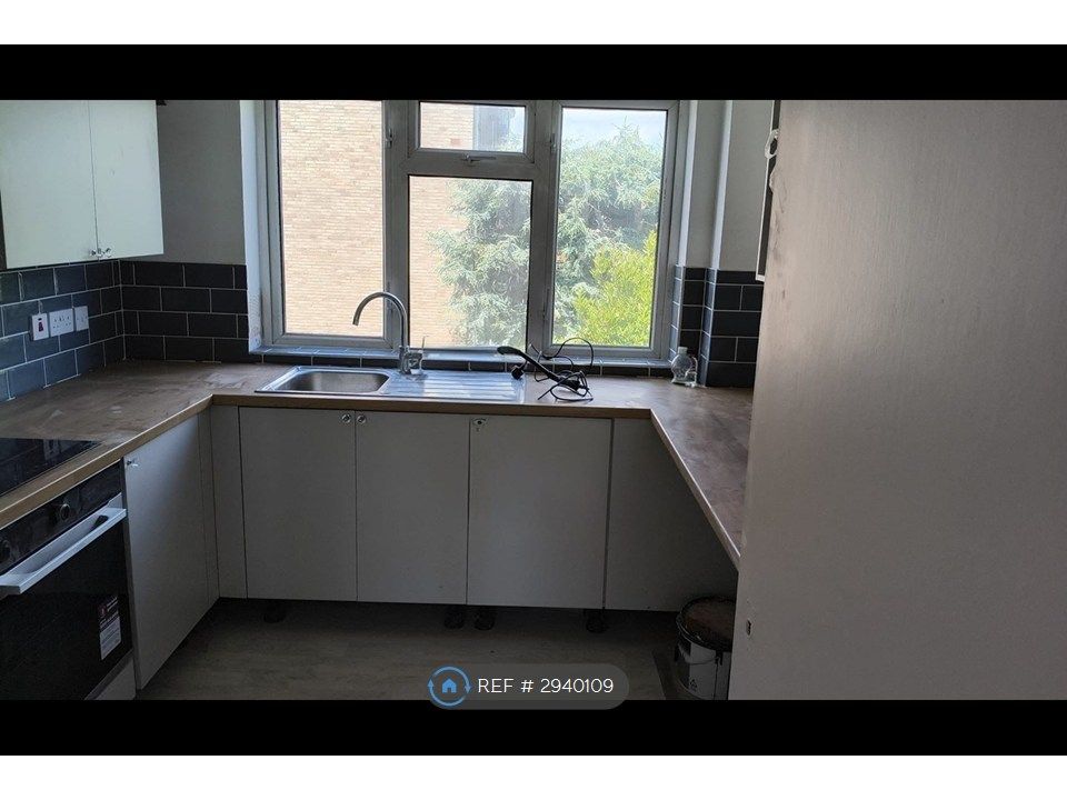 Property photo 1 of 2 Kitchen