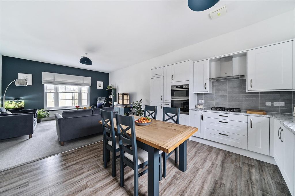 Property photo 1 of 23 Open Plan