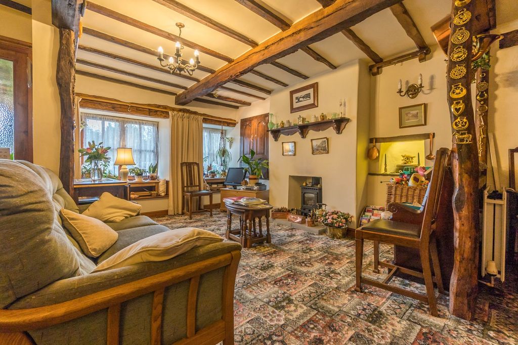 Property photo 1 of 20