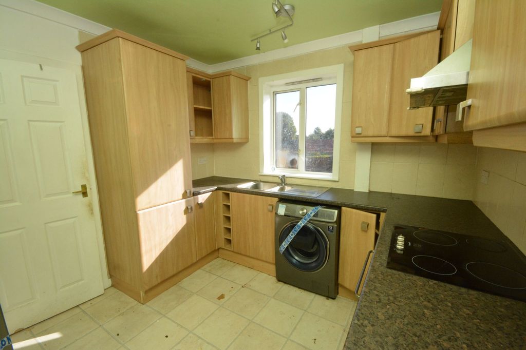 Property photo 3 of 8