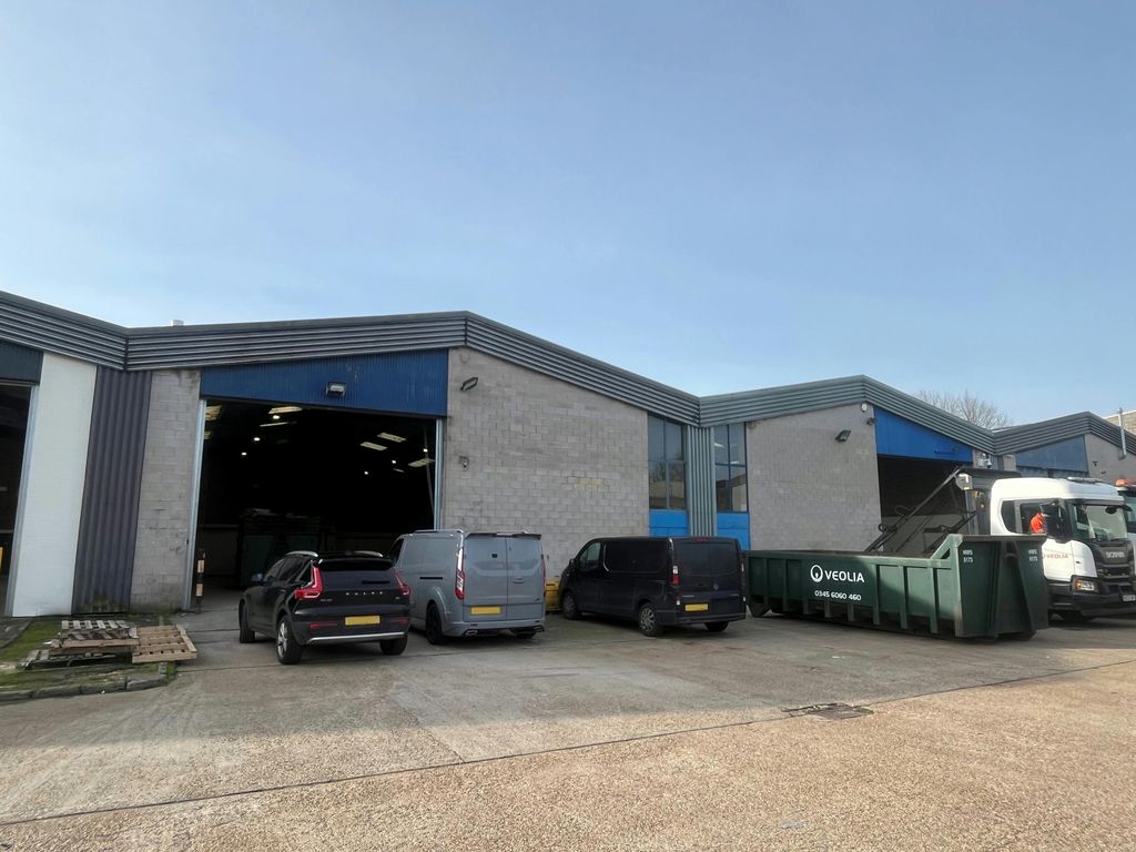 Property photo 1 of 3 2 E.Jpg