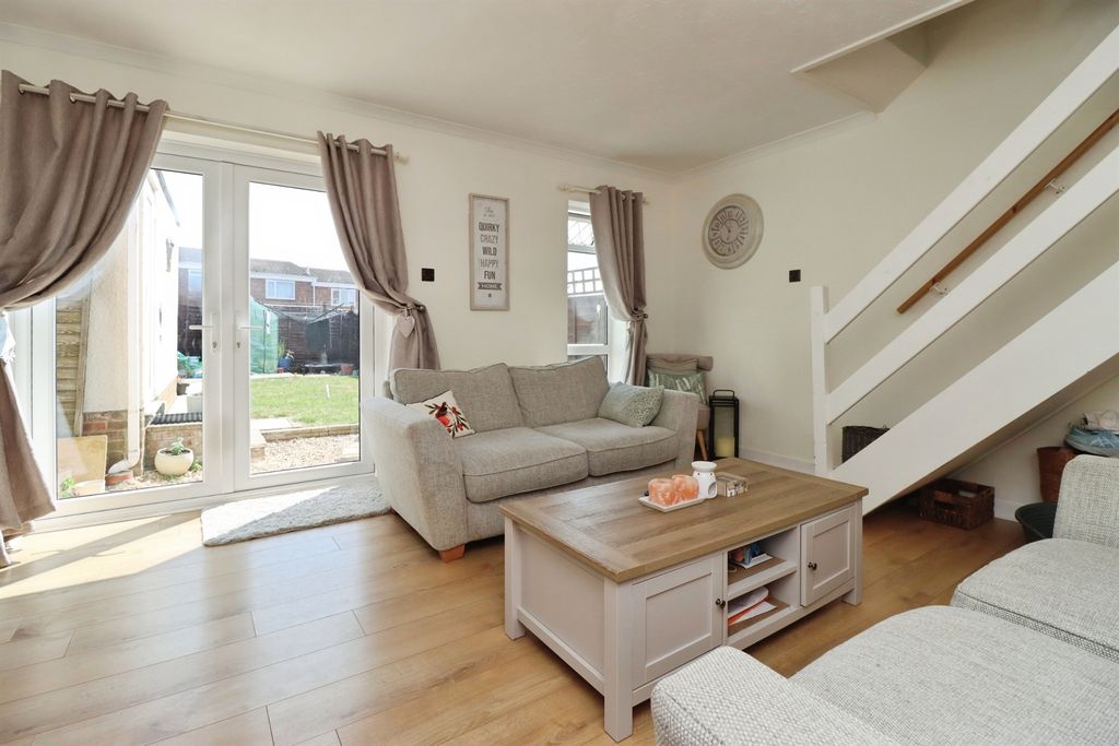 Property photo 2 of 16