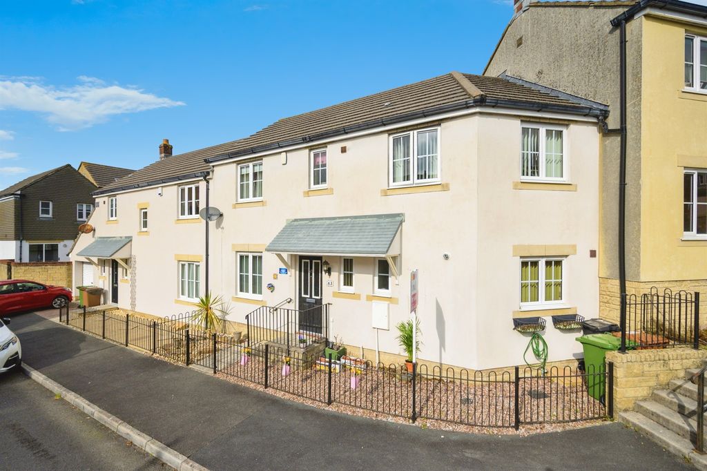 Property photo 1 of 19