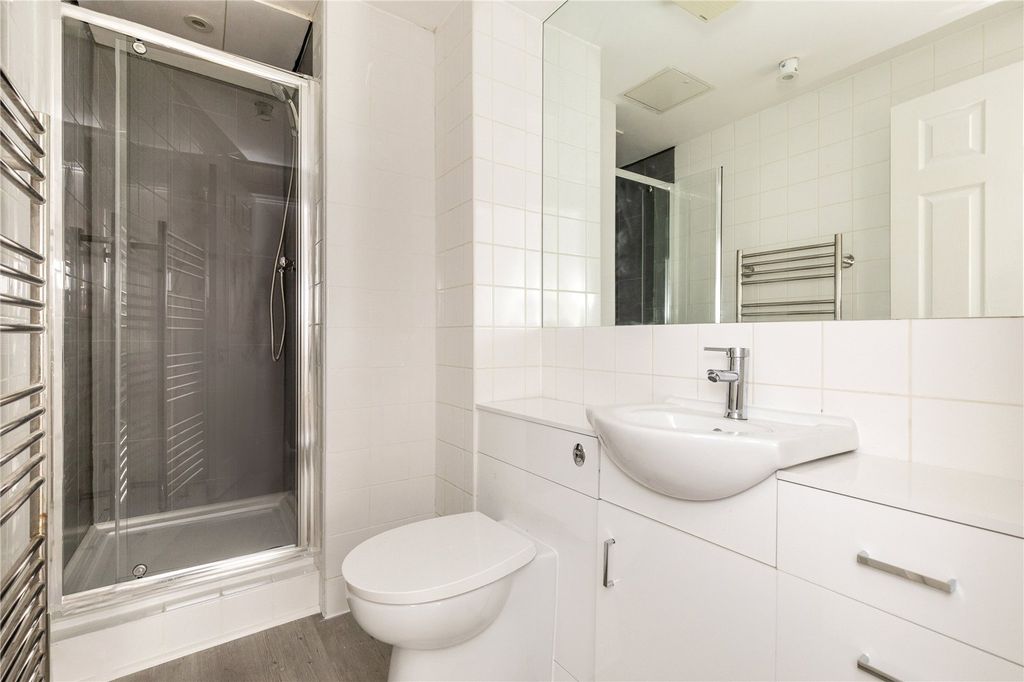 Property photo 3 of 11 Picture No. 14